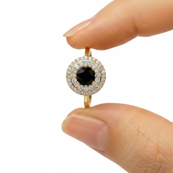 Pierścionek w formie korony z kamieniami R.18 złoto 585