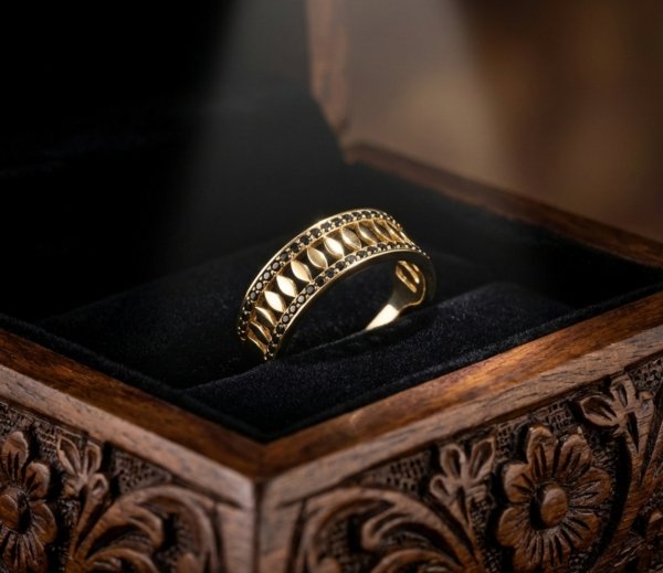 Pierścionek szeroki ażur R.16 złoto 585 