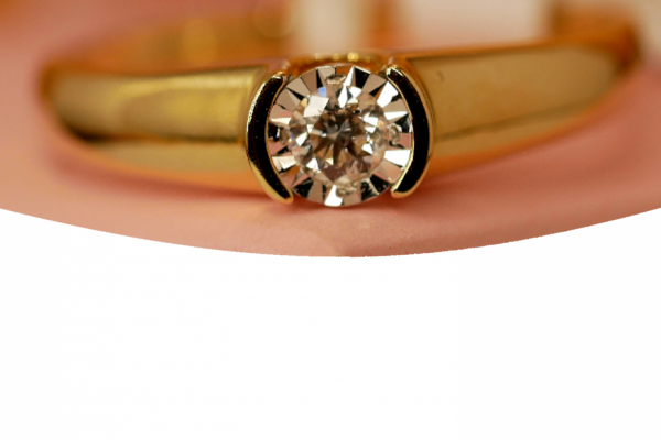 Pierścionek R.14 diamenty 1/0.1ct złoto 585 