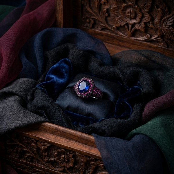 Pierścionek z kamieniami srebro 925 ROD OKSYD