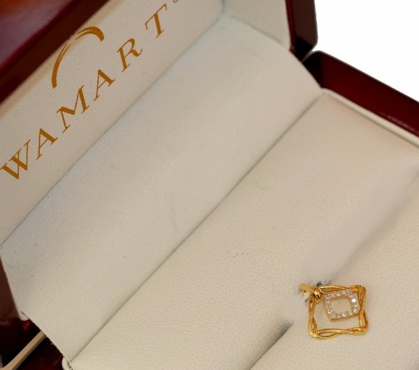 Wisior diamenty 16/0.05cT  złoto 585