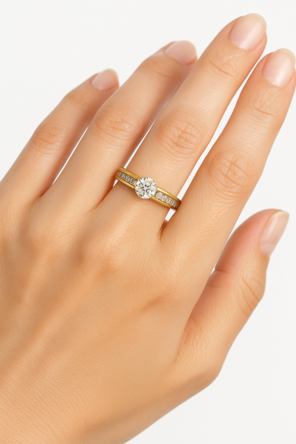 Klasyczny pierścionek z kamieniami R.15 złoto 585