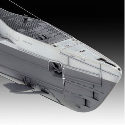 Revell Model plastikowy German Submarine T.IX C/40 1/144