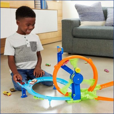 Hot Wheels Tor samochodowy Wyścigowa Turbo Pętla Zestaw