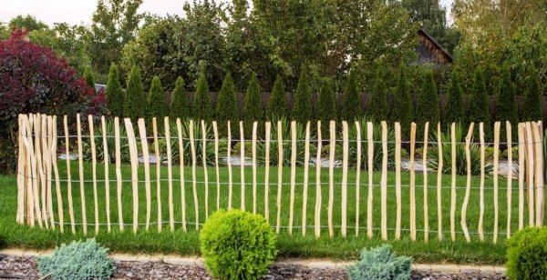 Staketenzaun Holzzaun Haselnussholz imprägniert - 0.8m x 5m, Lattenabstand  7-8cm