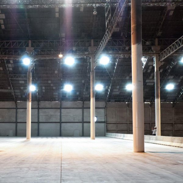 Oprawa V-TAC LED UFO high bay IP65 ALU 155Lm/W 100W 90st VT-91102 4000K 15500lm 5 lat gwarancji