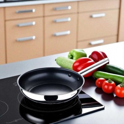 PATELNIA STALOWA 24cm GOURMET LINE BERGNER BG-32161 XYLAN