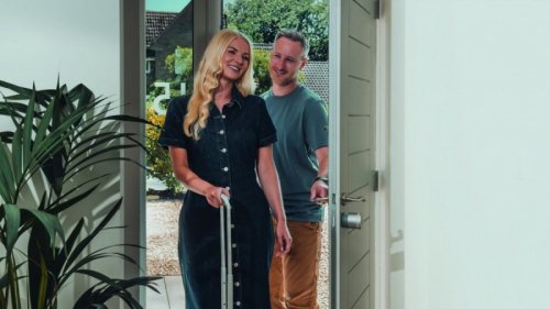 YALE HOME Inteligentny zamek L2 Lite Czarny 05/109100/MB