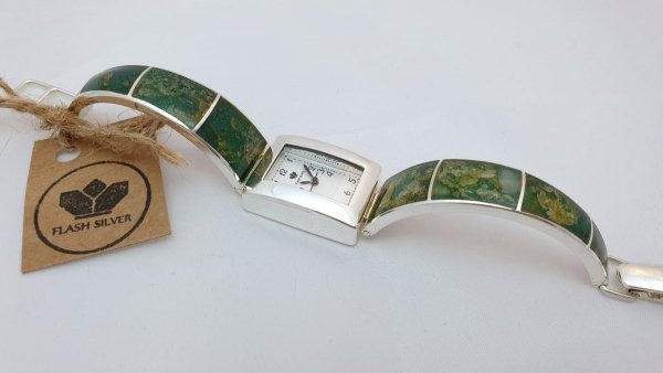 zegarek ze srebra zielony bursztyn