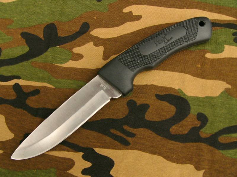 Nóż &quot;HUNTER&quot; z etui z codury