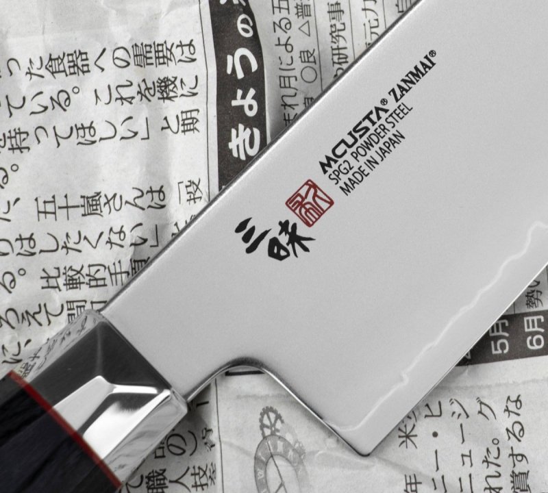 Mcusta Zanmai Revolution Nóż Santoku 15cm