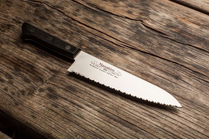 Nóż Masahiro BWH Santoku Wave Edge 165mm