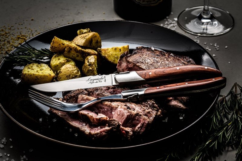 Noże Laguiole do steków Luxury Line drewno pakka  6 szt. Eleganckie pudełko na prezent