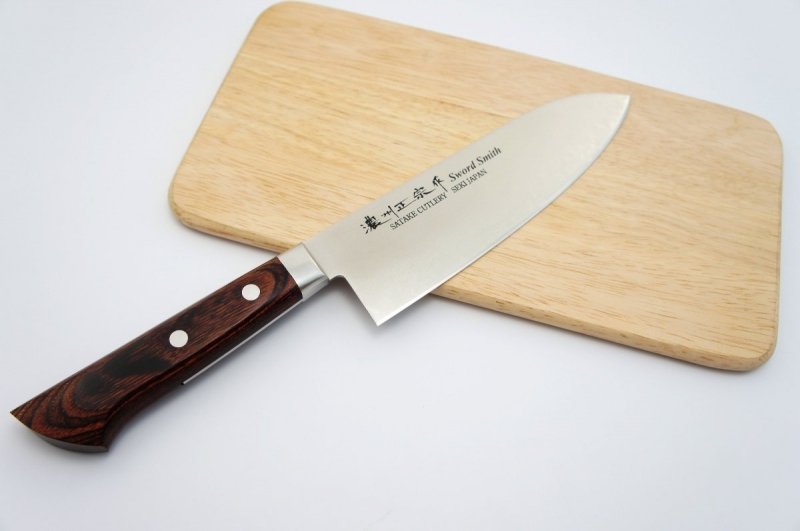 Nóż Mahogany Santoku 17 Cm Satake Unique uniwersalny