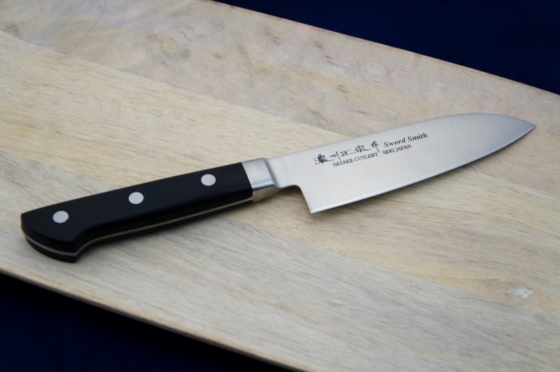 Nóż uniwersalny Santoku 13,5 Cm Satake Satoru