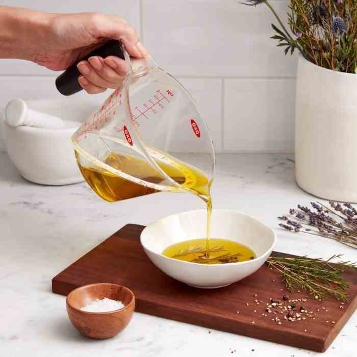 OXO-Miarka skośna 250ml. Good Grips