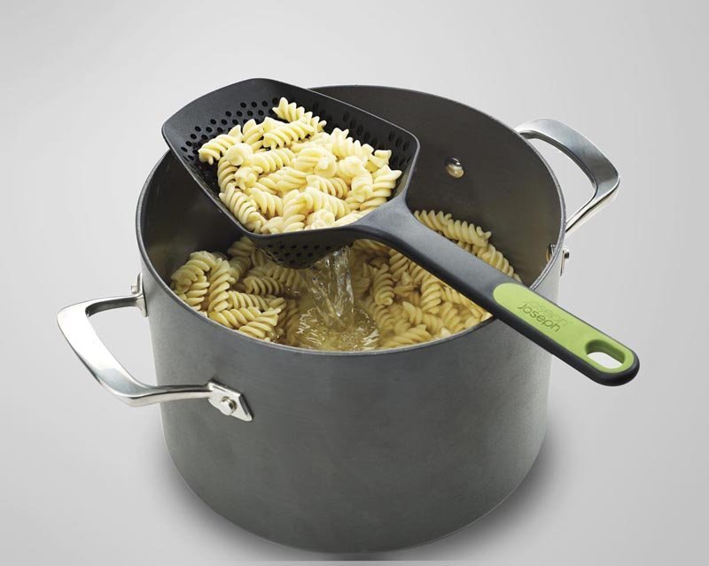 Joseph Joseph  Łyżka cedzakowa, Scoop Plus Large