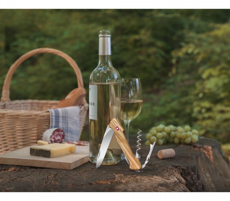 Victorinox Delemont Wine Master, 130 mm, drzewo oliwne 0.9701.64