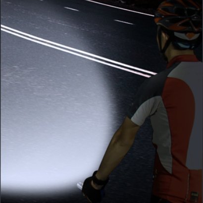 Latarka diodowa Fenix BC21R V3.0 - rowerowa