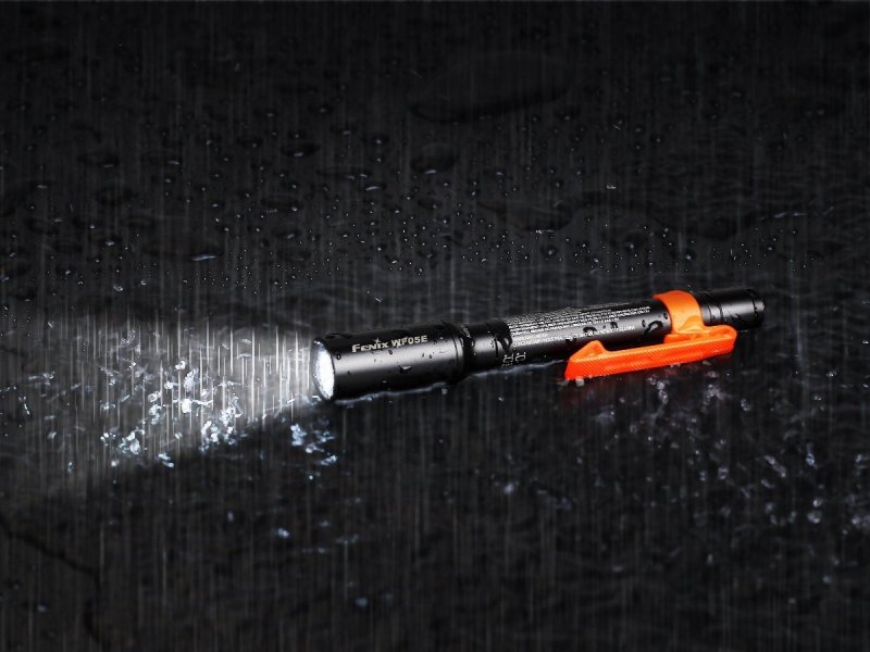 Latarka diodowa Fenix WF05E