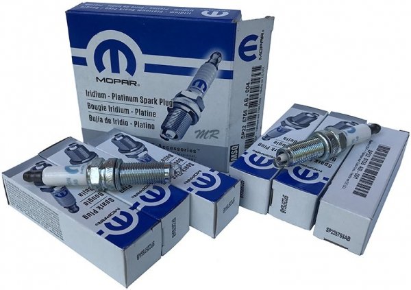 Kpl 6 szt świec zapłonowych MOPAR Jeep Gladiator JT 3,6 V6