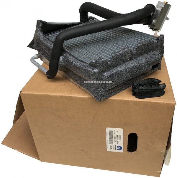 Parownik klimatyzecji evaporator MOPAR Chrysler Voyager Town Country 2001-2007