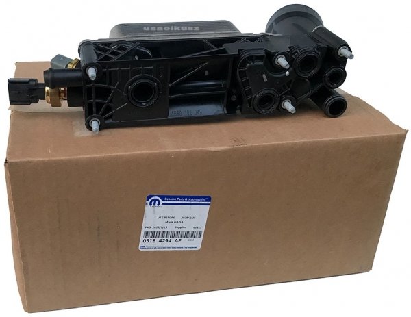 Obudowa filtra oleju z chłodnicą oraz czujnikami MOPAR Fiat Freemont 3,6 V6 -2013
