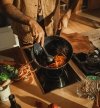 PATELNIA WOK FISKARS FUNCTIONAL FORM 28CM (1 SZT)