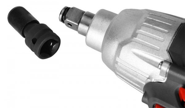 ADAPTER Z 1/2&#039; KWADRAT NA 1/4&#039;HEX (1 SZT)