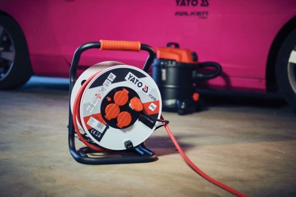 PRZEDŁUŻACZ BĘBNOWY 30M 4 GNIAZDA 3*2.5MM2 (1 SZT)