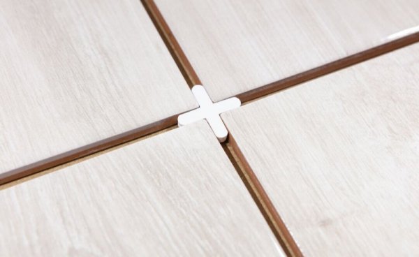 Krzyżyki dystansowe 1.5 mm, 200 szt.