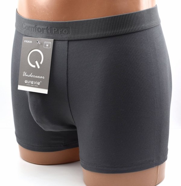 Aura.Via Comfort Pro to grafitowe bokserki dla wymagających mężczyzn. Naturalne włókno bambusowe odpowiada za świeżość, a prążkowany materiał za idealne dopasowanie.