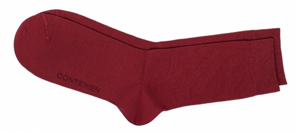 Bawełniane skarpety CONTE For Men – kolor bordo dla mężczyzn, którzy cenią styl i jakość. Wygoda użytkowania i estetyczne wykończenie w jednym.