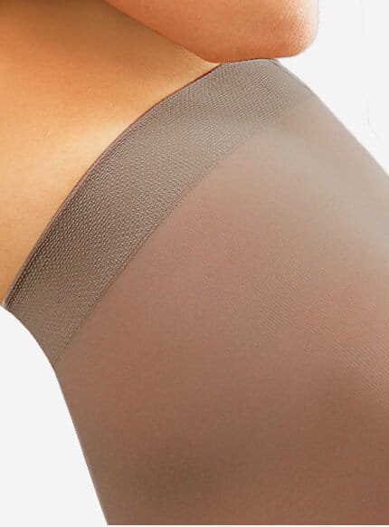 Lores Estera 40 den to rajstopy stworzone dla kobiet aktywnych. Wspierają walkę z cellulitem, korygują linię ud i bioder oraz zapewniają komfort przez cały dzień.