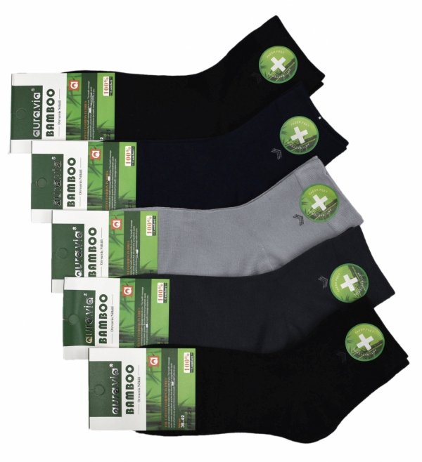 Krótkie skarpety bambusowe Auravia to idealne połączenie wygody i naturalnych właściwości włókien. Oddychające, lekkie i delikatne dla skóry, zapewniają świeżość przez cały dzień użytkowania.