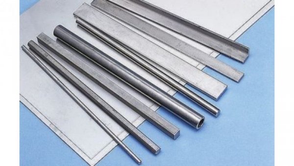Kątownik metalowy, szer.: 25mm, wys.: 25mm, dł.: 2m, gr.: 3mm