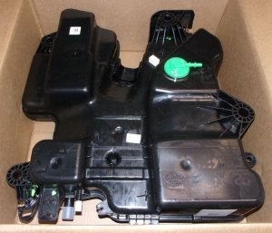 ORIGINAL Harnstofftank AdBlue Tank  CITROEN JUMPY PEUGEOT EXPERT III 1.5 DCI 9842316580