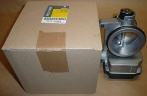 ORGINAL DROSSELKLAPPE RENAULT  CLIO LAGUNA SCENIC 1.4 1.6 1.8 2.0 16V 8200123061