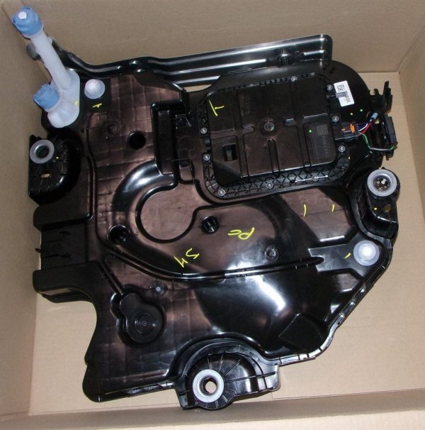 Original AdBlue Tank Abdeckung Peugeot 3008 Citroen C4 II 1.6HDI , 1682614780 , 1682619280 , 9807475780