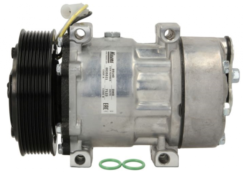 SPREZARKA KLIMATYZACJI RENAULT MAGNUM 05.05-