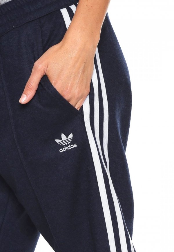 Adidas Originals Frauenhose Marine reguläre TP CUF DH3121