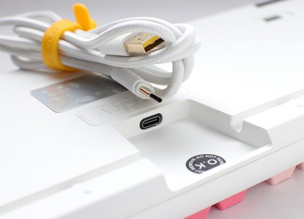 Klawiatura gamingowa Ducky One 3 TKL Gaming USB QWERTZ Niemiecki Różowa