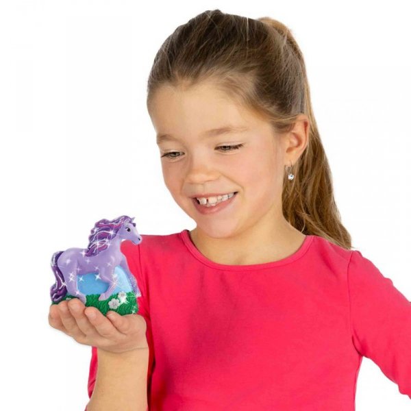 SES Creative Casting & painting horses