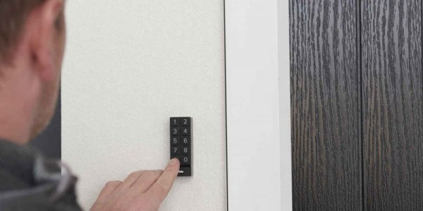 YALE SMART KEYPAD (WYPRZEDAŻ)