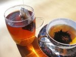 Herbata Liściasta vs. Torebkowa – Dlaczego Warto Zainwestować w Jakość?