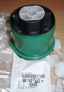 Douille de poutre arrière Citroën Berlingo III, 9814211880, 9814211880,