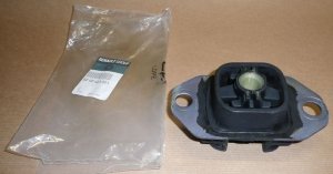 Original  Fixation moteur Renault Kangoo 2 1.4/1.6 gauche , 8200423501