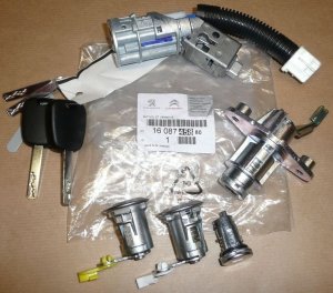 Contacteur d'allumage +ensemble de CYLINDRES Citroen C1 ,  1608745880