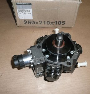 Original  Pompe d'injection Renault Laguna III 2.0DCI reconditionnée , 8200934657