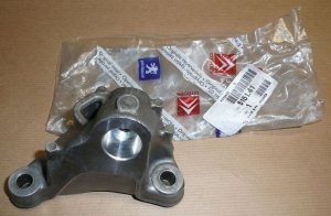 Original Silentbloc (support) de l’essieu arrière gauche Peugeot 206 SW (break / kombi) ,  515141 , 5151.41